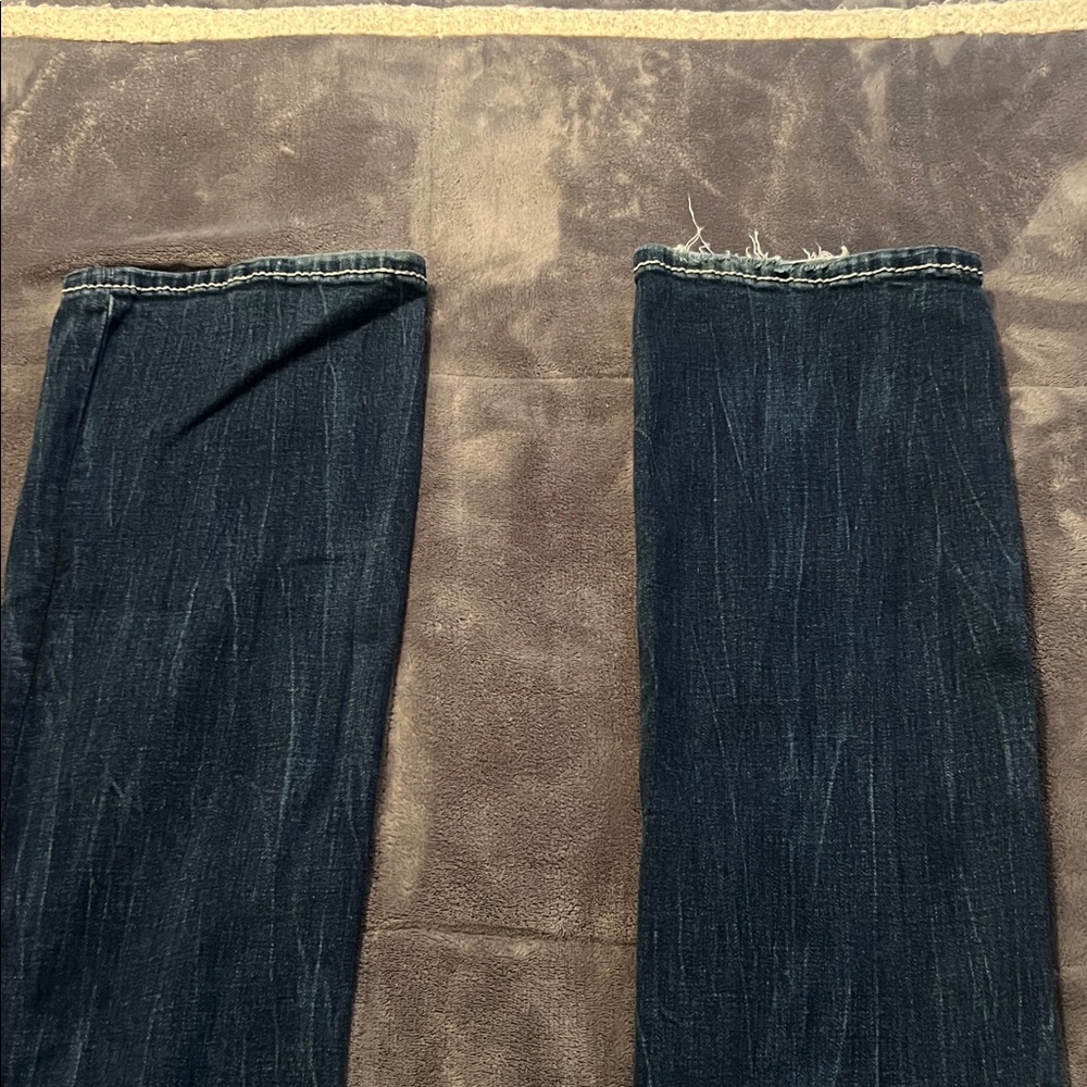 Miss Me Indigo Jeans with Floral Embroidery 28x32 - Picture 10 of 10